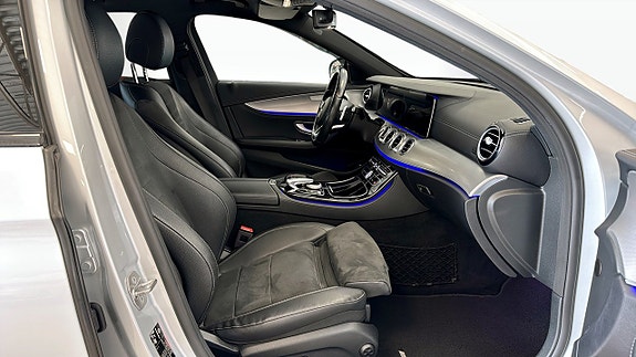 Mercedes-Benz E220 d 3 of 14