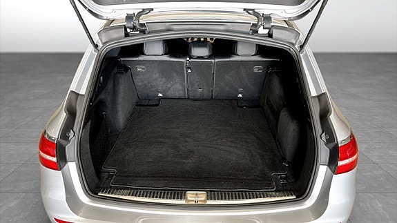 Mercedes-Benz E220 d 10 of 14