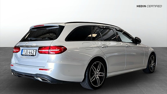 Mercedes-Benz E220 d 2 of 14