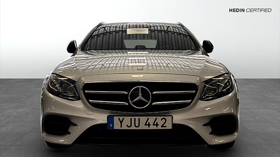 Mercedes-Benz E220 d 8 of 14