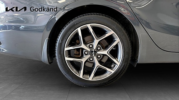 Kia Ceed 9 of 15