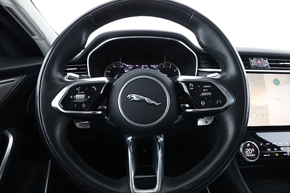 Jaguar F-PACE 19 of 30