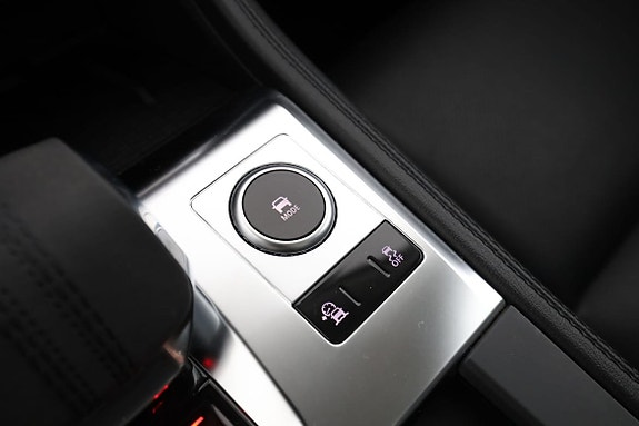 Jaguar F-PACE 29 of 30