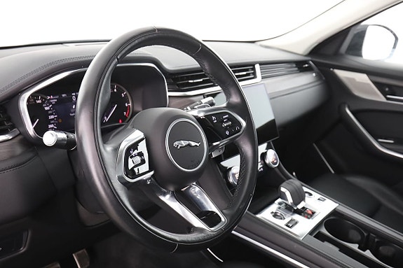 Jaguar F-PACE 12 of 30