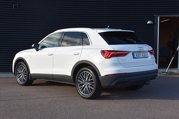 Audi Q3 4 of 21