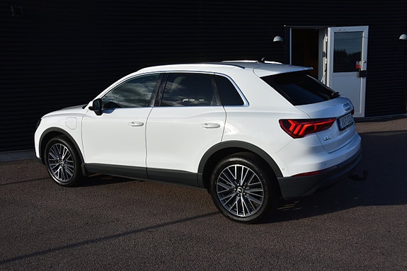 Audi Q3 5 of 21