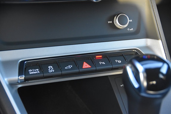 Audi Q3 20 of 21
