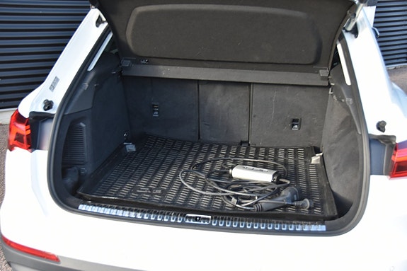 Audi Q3 9 of 21
