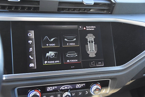 Audi Q3 18 of 21