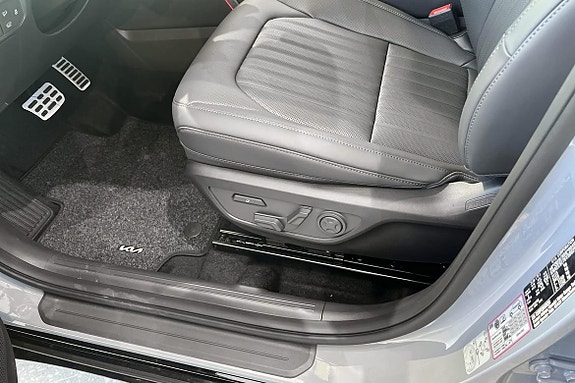 Kia Seltos 9 of 16