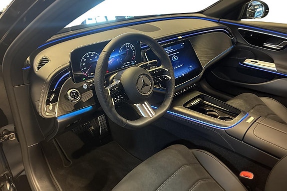 Mercedes-Benz E300 9 of 15