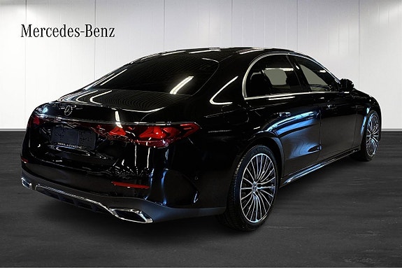 Mercedes-Benz E300 4 of 15