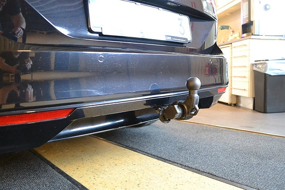 Volkswagen Passat 10 of 17