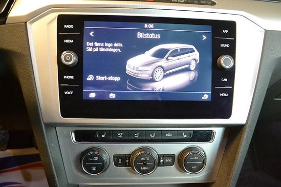 Volkswagen Passat 15 of 17