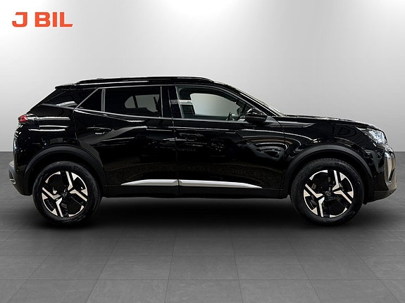 Peugeot 2008 15 of 17