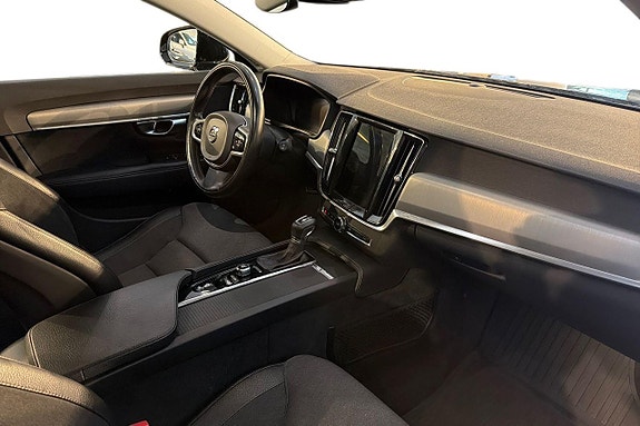Volvo V90 10 of 21