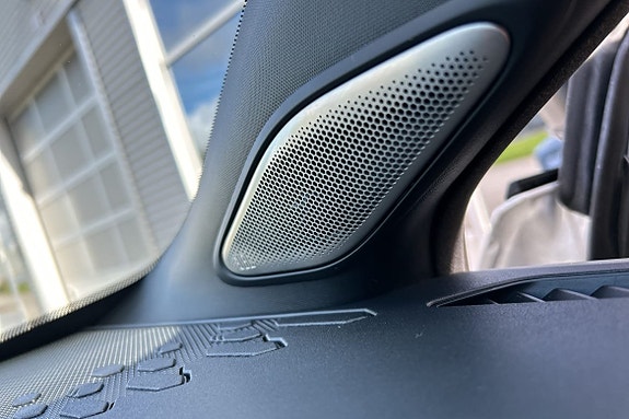 Toyota C-HR 12 of 13