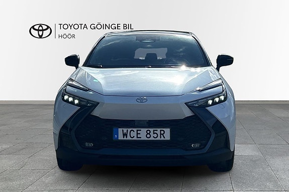 Toyota C-HR 6 of 13