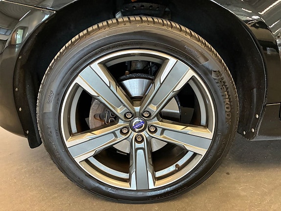 Volvo XC60 5 of 19