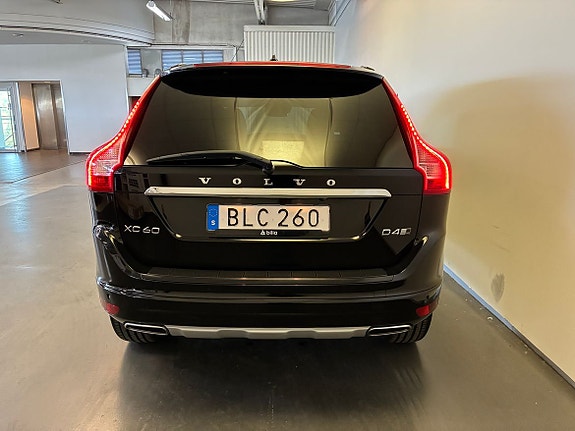 Volvo XC60 7 of 19