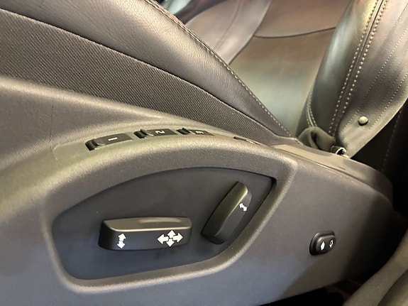 Volvo XC60 16 of 19