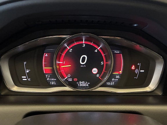 Volvo XC60 15 of 19