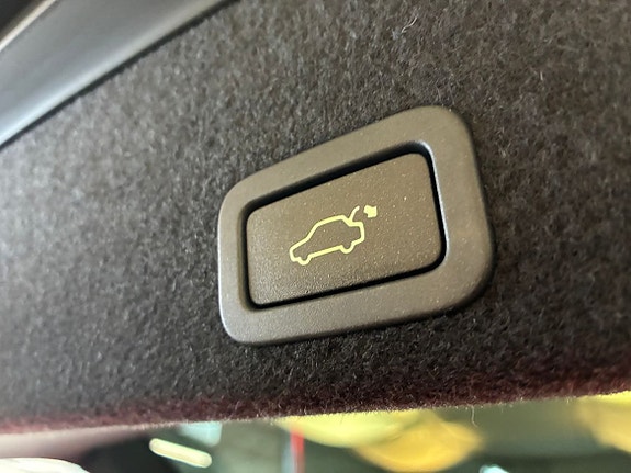 Volvo XC60 9 of 19