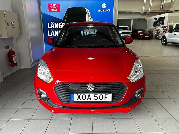 Suzuki Swift 2 of 5