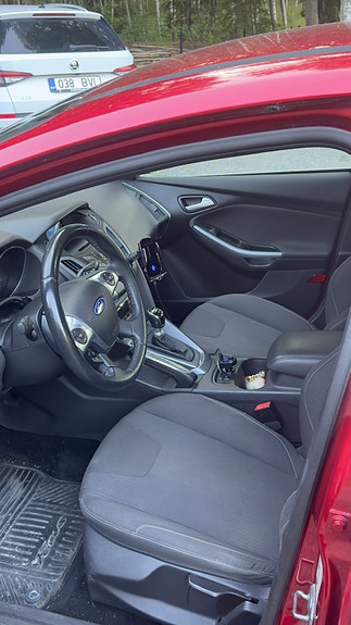 Ford Focus 2 of 5