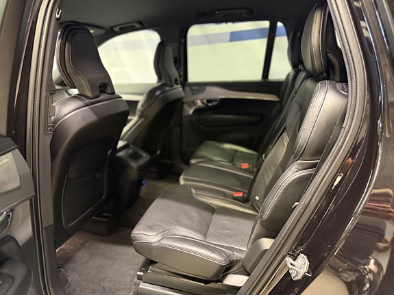 Volvo XC90 6 of 13