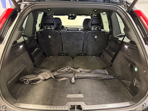 Volvo XC90 11 of 13