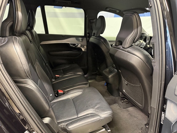 Volvo XC90 8 of 13
