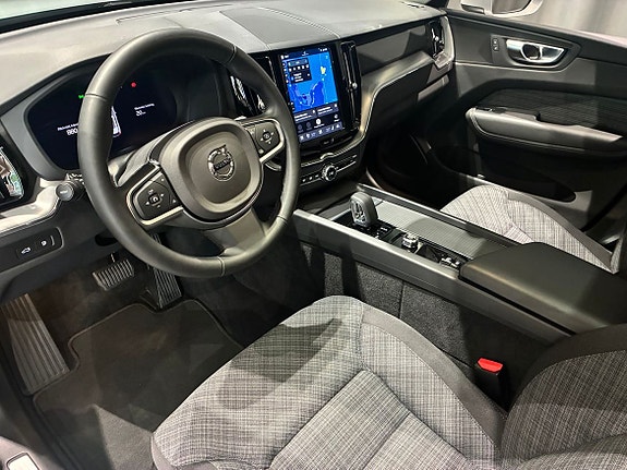Volvo XC60 9 of 20