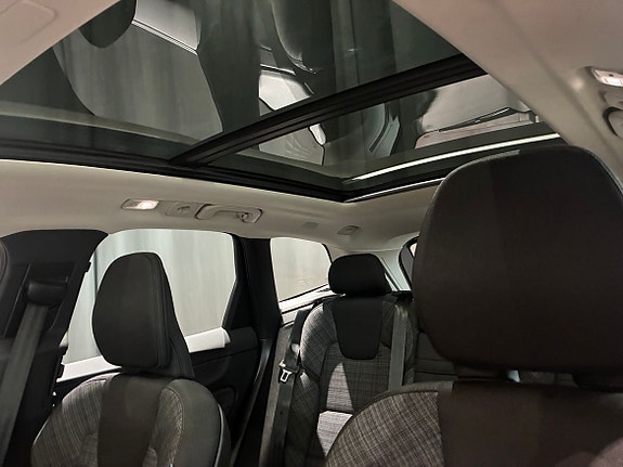 Volvo XC60 10 of 20