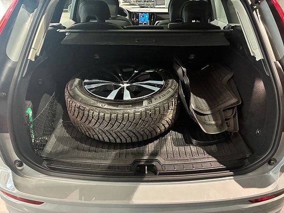 Volvo XC60 12 of 20
