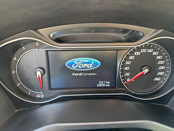 Ford Mondeo 10 of 12