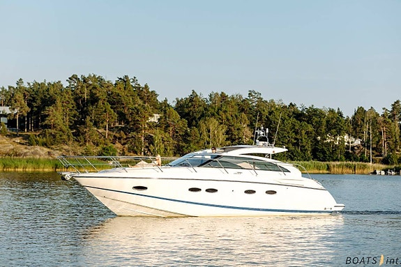 Princess V42 (2011) 2 of 12