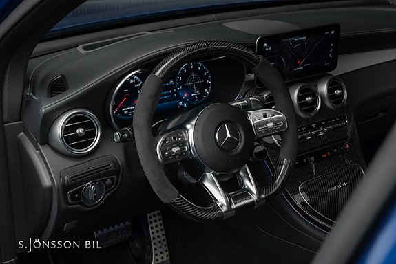 Mercedes-Benz GLC63 15 of 29
