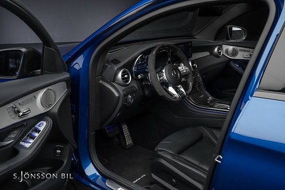 Mercedes-Benz GLC63 14 of 29