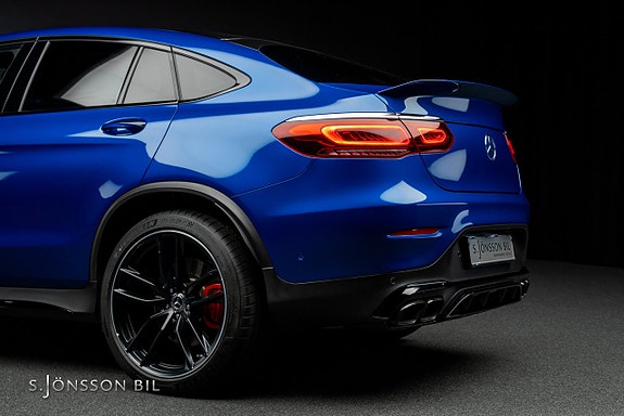 Mercedes-Benz GLC63 13 of 29
