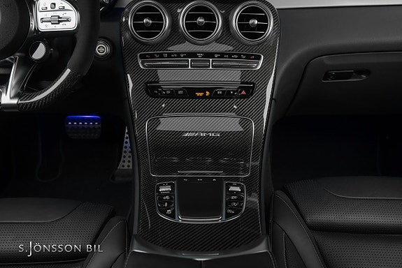 Mercedes-Benz GLC63 16 of 29