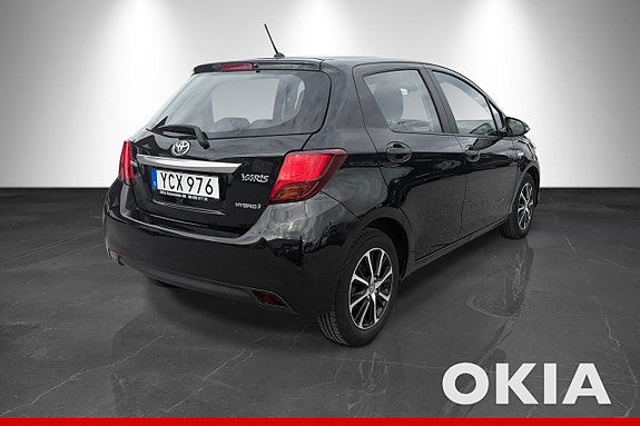Toyota Yaris 4 of 14