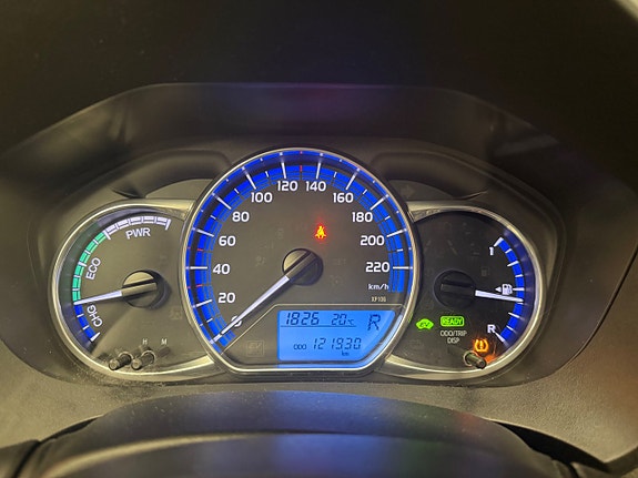 Toyota Yaris 12 of 14