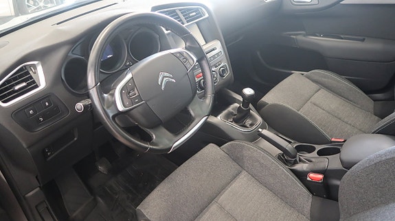 Citroen C4 9 of 17