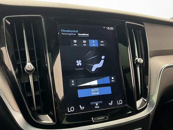 Volvo V60 23 of 30
