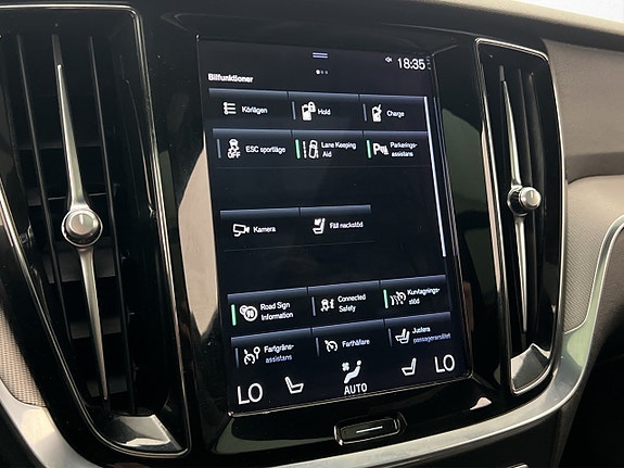 Volvo V60 21 of 30