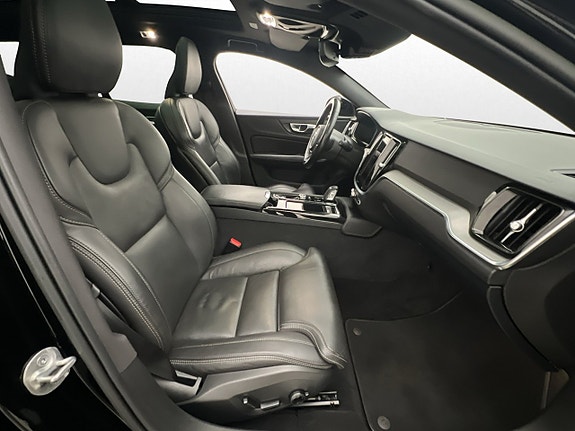 Volvo V60 27 of 30