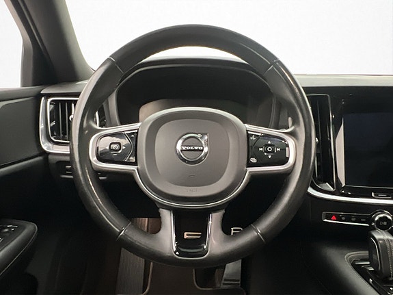 Volvo V60 15 of 30