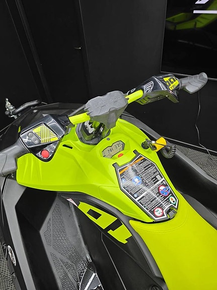 Sea-doo Spark Trixx 2up 90Hk 5 of 6