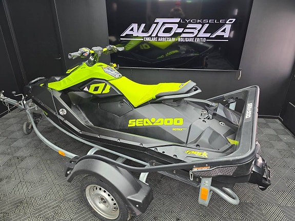 Sea-doo Spark Trixx 2up 90Hk 3 of 6